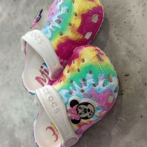 Crocs Disney Parks Exclusive Light up Minnie clogs